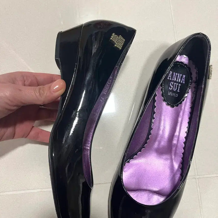 [BUNJANG] Anna Sui Black Patent Leather Ballet Flats / 안나수이 블랙 에나멜 플랫슈즈