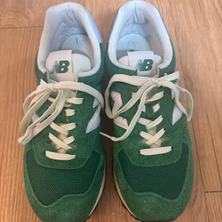 [BUNJANG] New Balance 574 Green Sneakers / 뉴발란574 그린 275