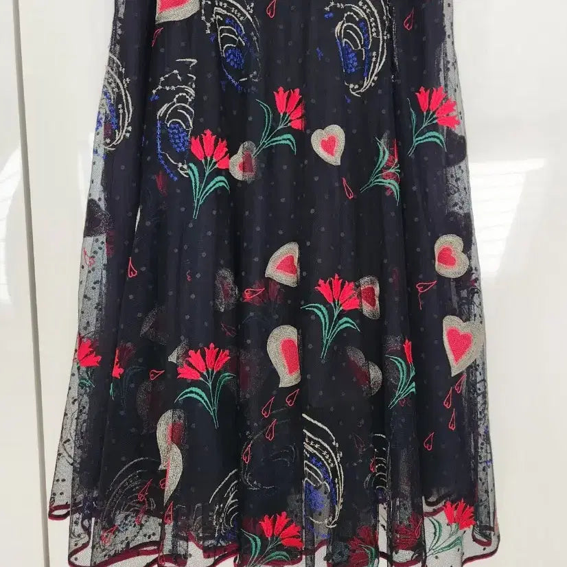 [BUNJANG] Nenibon Lace Skirt / 네니본  레이스 정품 치마