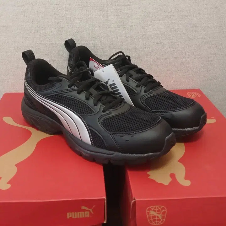 [BUNJANG] Puma All-Black Hiking/Trekking Shoes (260) / [새제품] 퓨마 운동화 (260)