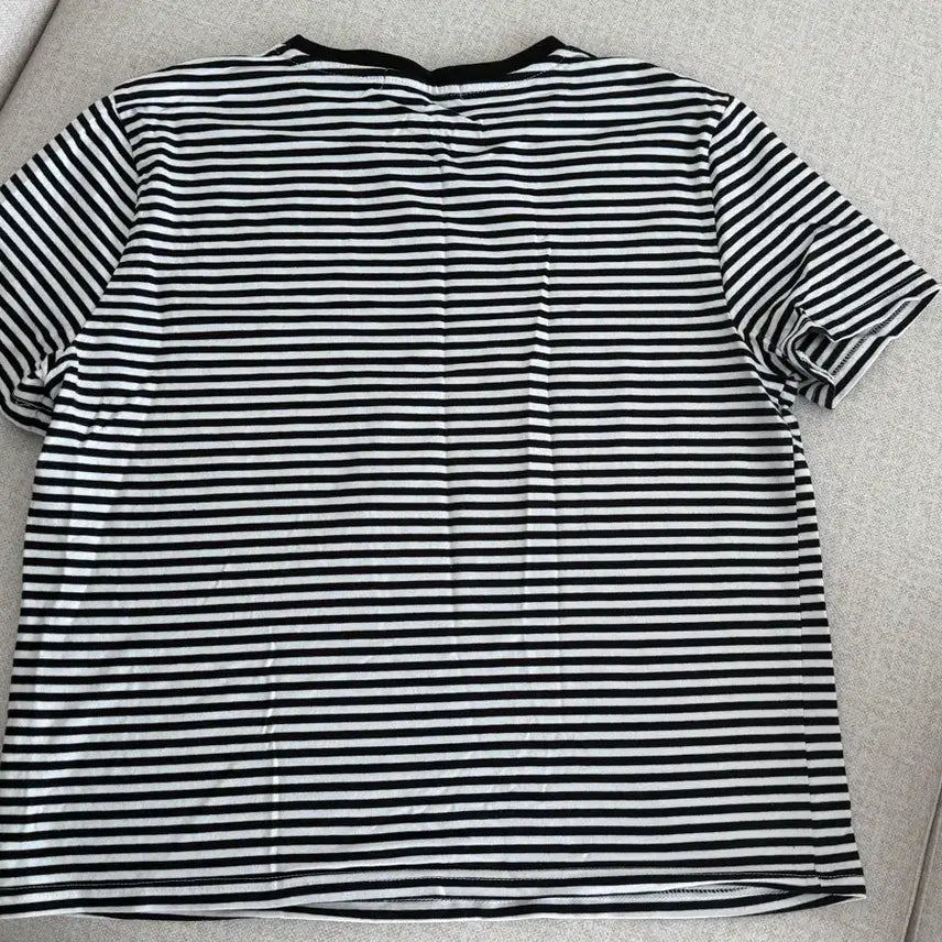 [BUNJANG] Marie Claire Striped Short Sleeve T-shirt / [새상품]마리끌레르 스트라이프 반팔 티셔츠
