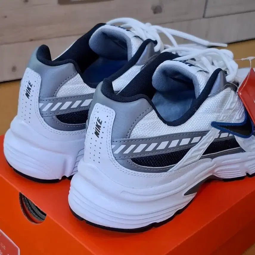 [BUNJANG] Nike Initiator Obsidian Metallic Cool Grey Sneakers 290 / (새상품)나이키 이니시에이터 운동화 290