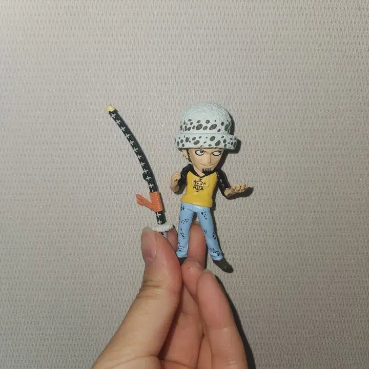 [BUNJANG] One Piece Trafalgar Law Mini Figure / 원피스 트라팔가 로우 미니 피규어