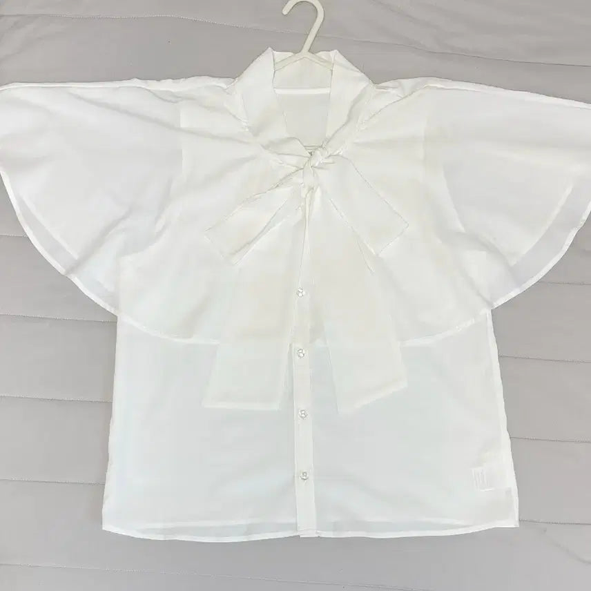 [BUNJANG] Dear My Love Rose Cape Frill Bowtie Ribbon Blouse / 가격인하 X) 디어마이러브 로즈 케이프 프릴 보우타이 리본 블라우스