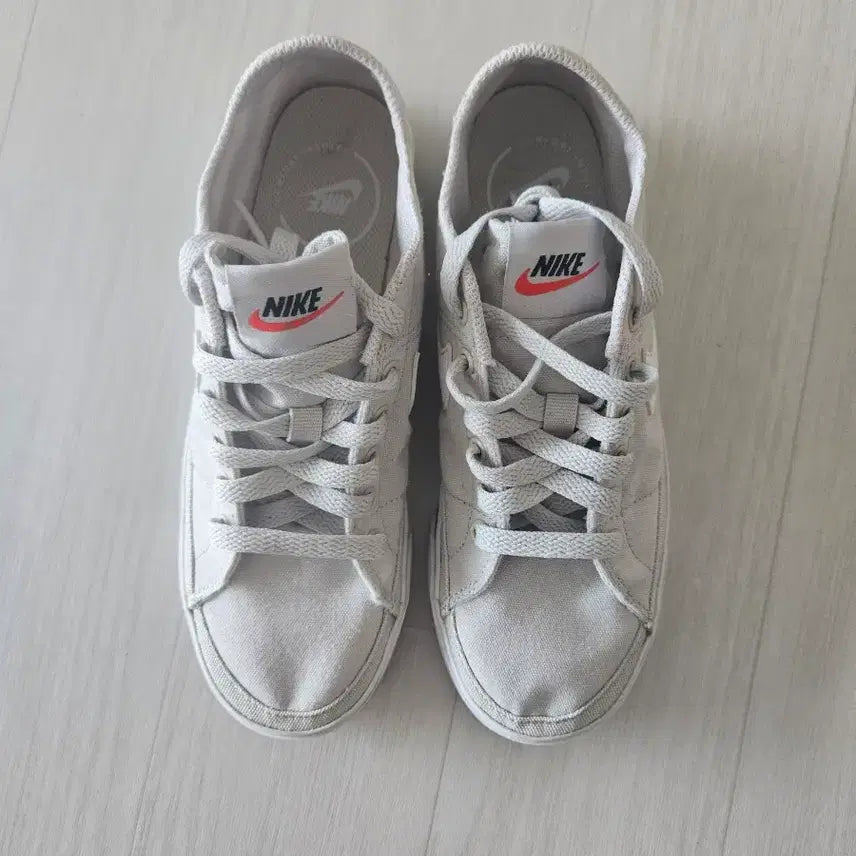 [BUNJANG] Nike Court Legacy Canvas Sneakers / 나이키 코트 레거시 235(거의 새것.사진 많음)