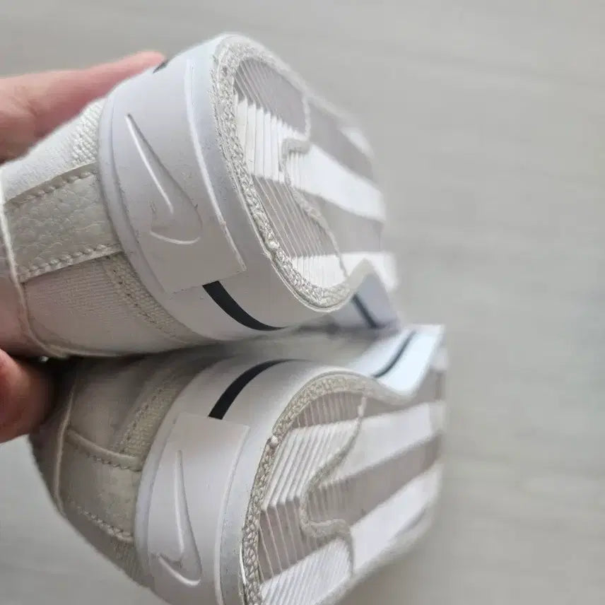 [BUNJANG] Nike Court Legacy Canvas Sneakers / 나이키 코트 레거시 235(거의 새것.사진 많음)