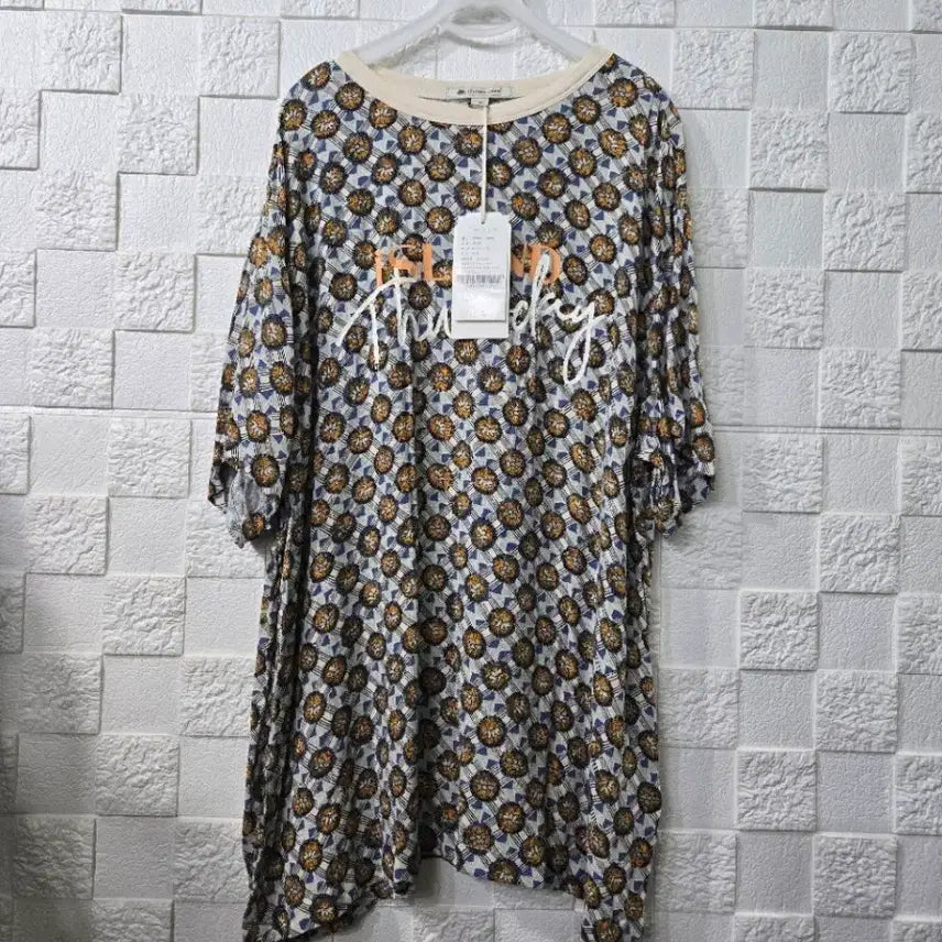 [BUNJANG] Thursday Island Rayon Blouse Size 66 / 썰스데이  새옷 66  챠르르