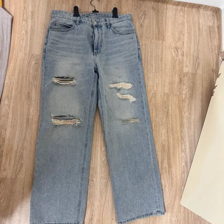 [BUNJANG] Solid Homme Light Blue Distressed Jeans Size 50 / 솔리드옴므 연청디스진50사이즈팝니다