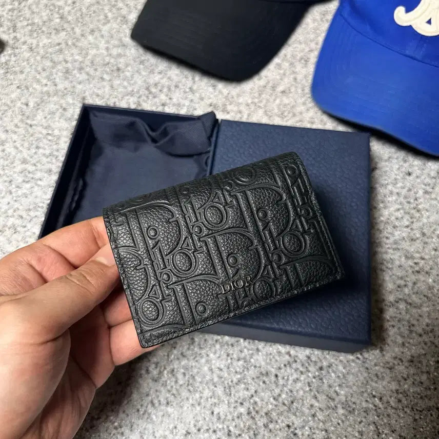 [SOLD OUT] 디올 그래비티 비즈니스 지갑