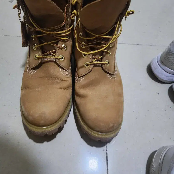 [BUNJANG] Timberland 6-Inch Boots Size 270 / 팀버랜드 6인치 부츠 270