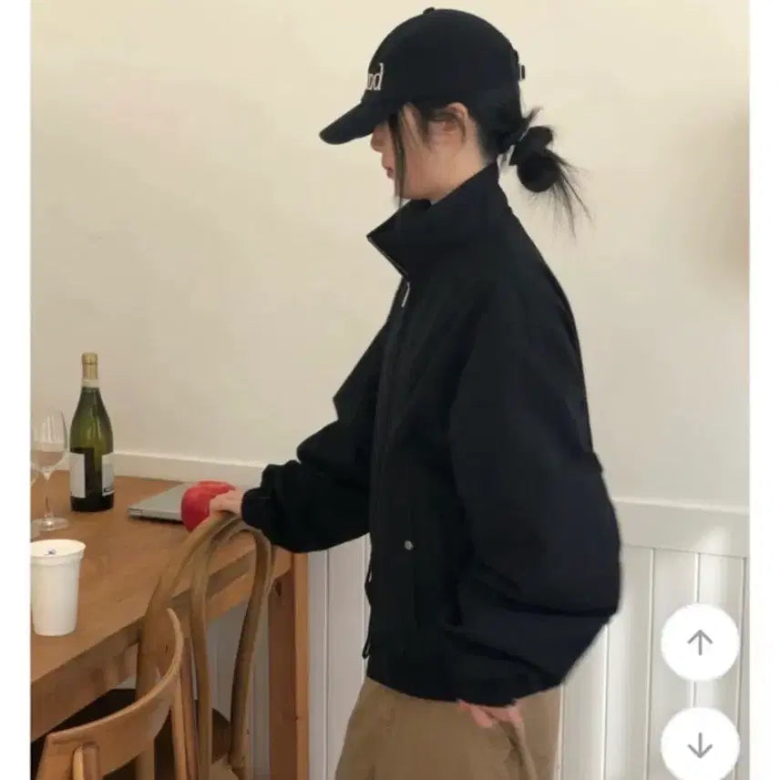[BUNJANG] Black Stand-Neck Windbreaker Jumper / 블랙 스탠드넥 바람막이 점퍼