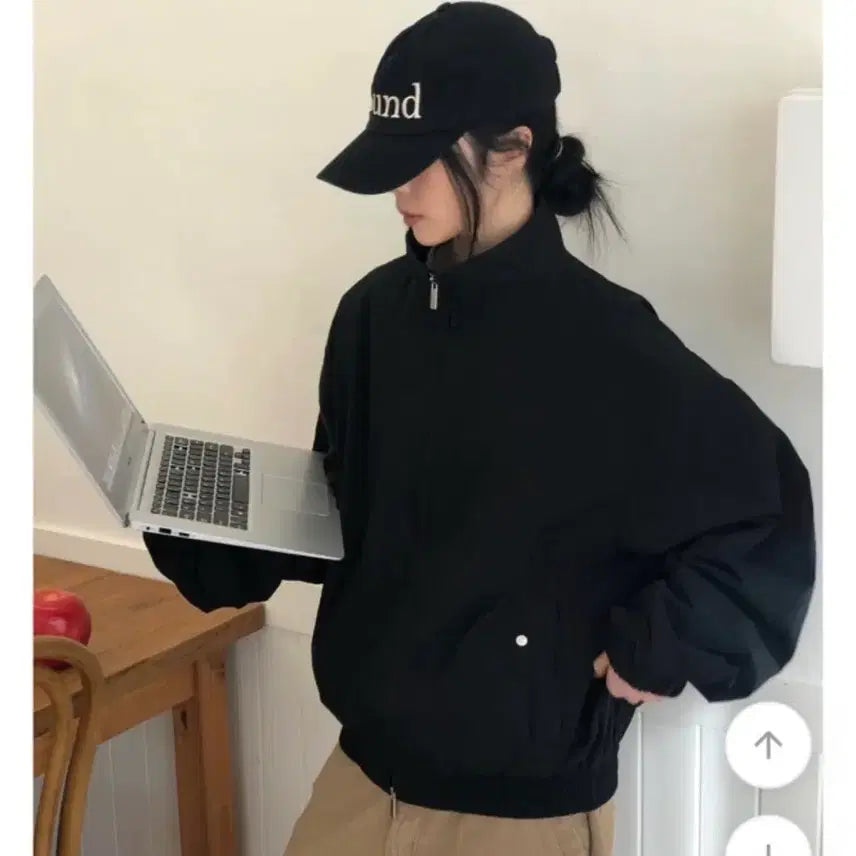 [BUNJANG] Black Stand-Neck Windbreaker Jumper / 블랙 스탠드넥 바람막이 점퍼