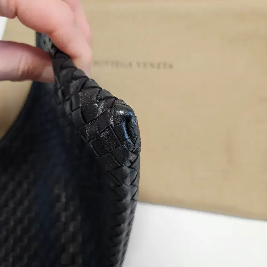 [BUNJANG] Bottega Veneta Black Clutch Bag / 보테가 베네타 블랙  클러치백