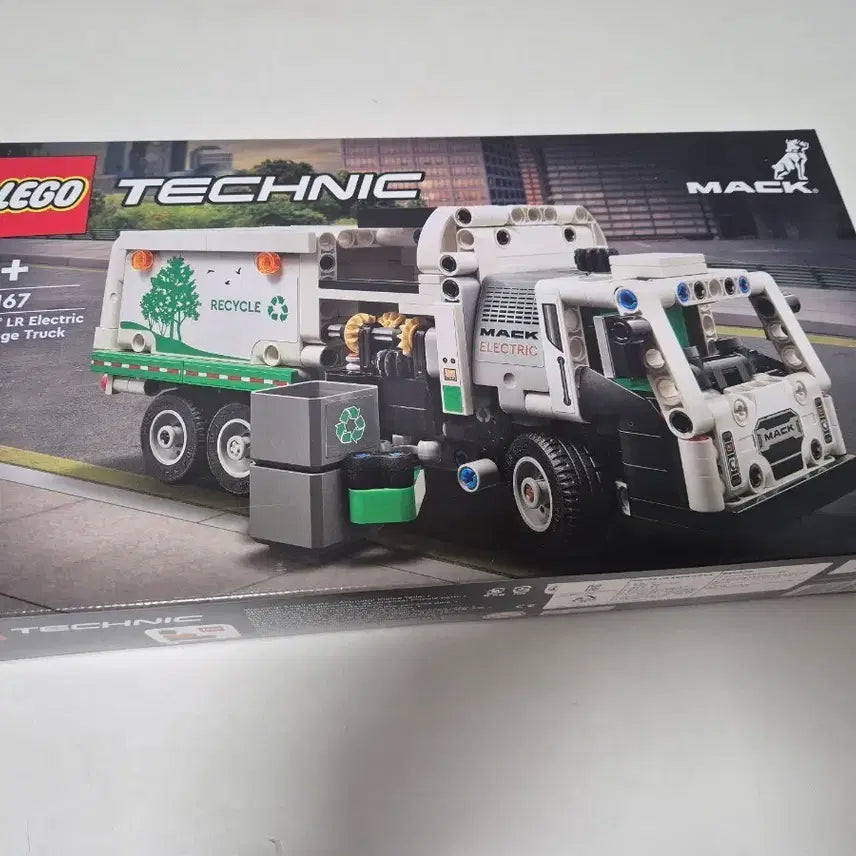 [BUNJANG] LEGO Technic 42167 Mack Granite Garbage Truck / 레고 테크닉 42167 맥 쓰레기 트럭 새상품