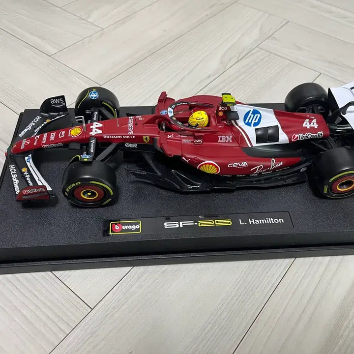 [BUNJANG] Bburago Ferrari SF25 Lewis Hamilton 1:18 Scale Model / 부라고 페라리sf25