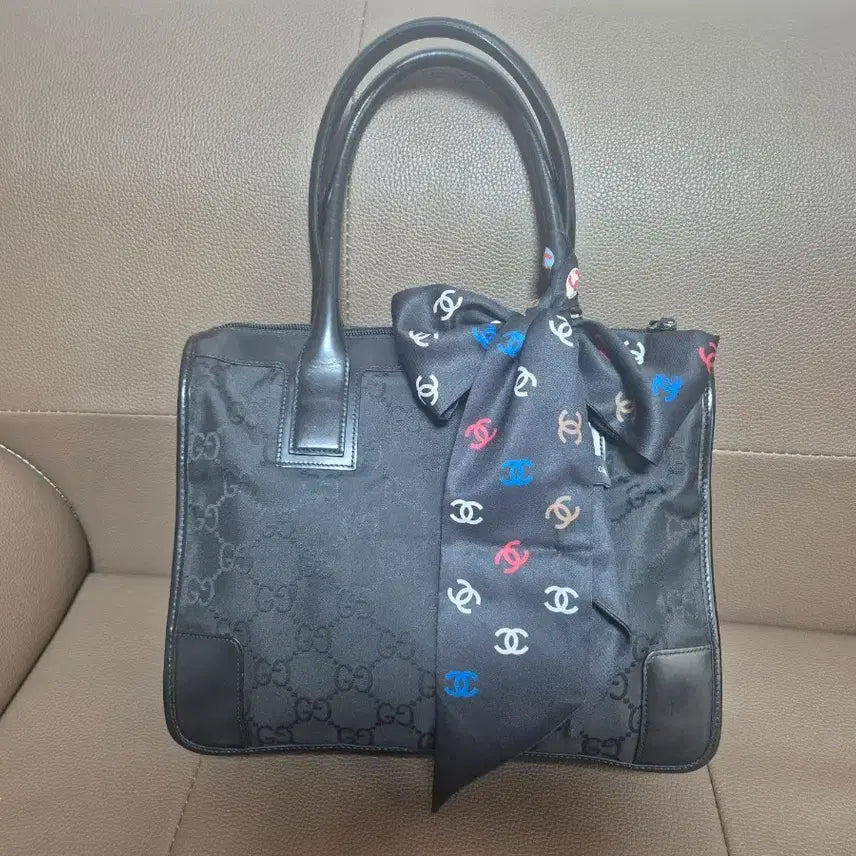 [BUNJANG] Gucci Black GG Logo Tote Bag / 구찌 블랙 GG 로고 토트백 (정품)스카프아님