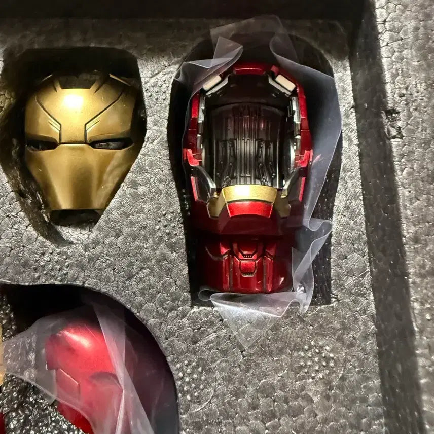 [BUNJANG] Hot Toys Mark 47 Diecast (Opened, Excellent Condition) / 핫토이 마크47 다캐 개봉양품