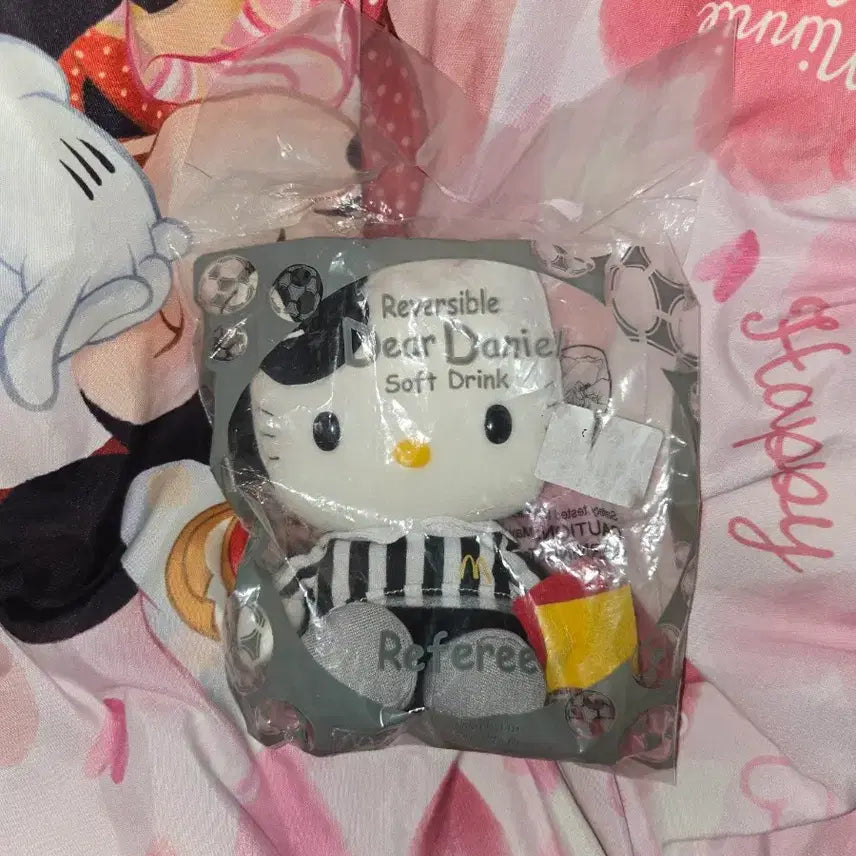 [SOLD OUT] 헬로키티 디어다니엘 미개봉 해피밀 맥토이 인형 리버서블 키티