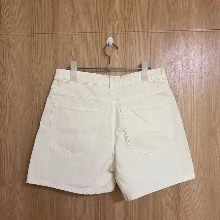[BUNJANG] ARKET White Short Pants / ARKET 아르켓 숏팬츠