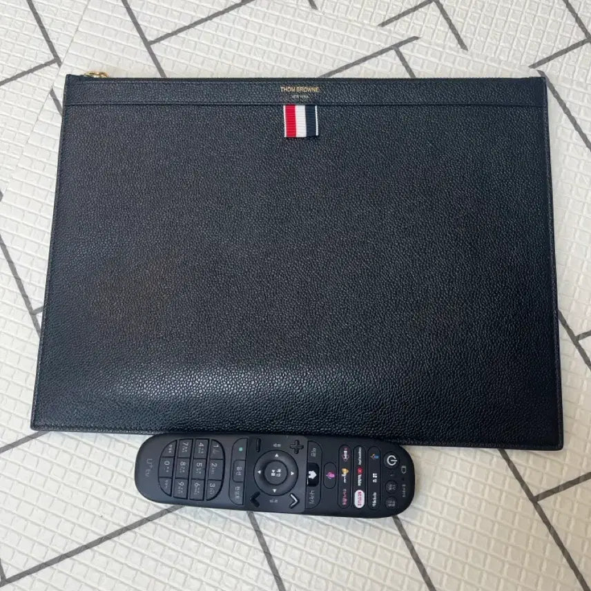 [BUNJANG] Thom Browne Black Leather Clutch Document Bag / 톰브라운 블랙 클러치