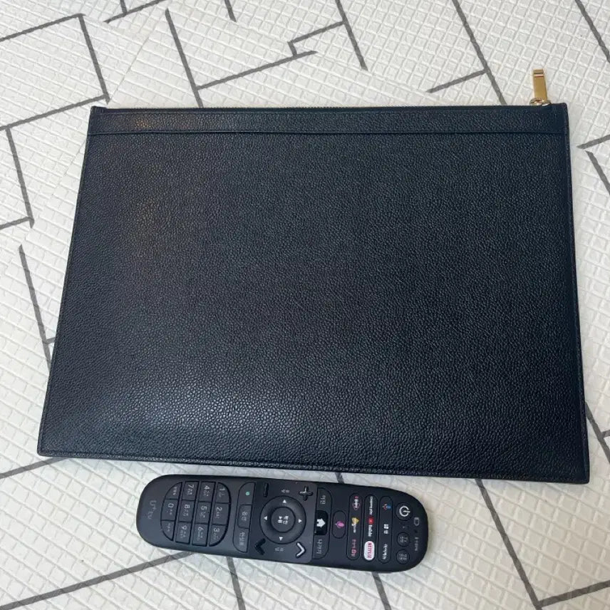 [BUNJANG] Thom Browne Black Leather Clutch Document Bag / 톰브라운 블랙 클러치