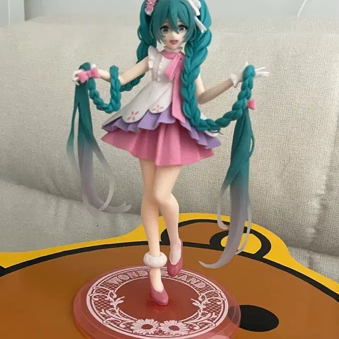 [BUNJANG] Hatsune Miku Wonderland Vol. 3 Rapunzel Figure / 하츠네미쿠 원더랜드 라푼젤 피규어