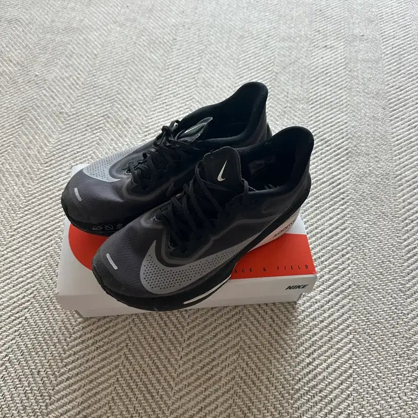 [BUNJANG] Nike Zoom Fly 6 Road Racing Shoes (250cm) / 나이키 줌 플라이 6 로드 레이싱 (250cm) 실내운동