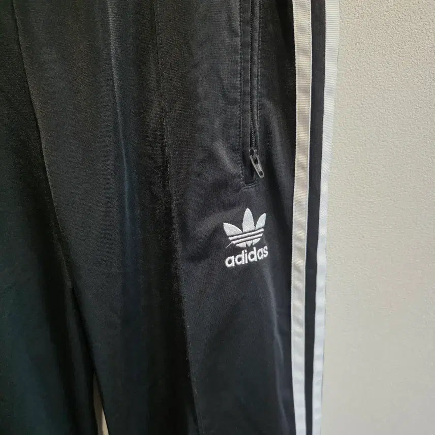 [BUNJANG] Adidas 3-Stripes Training Pants Black S / 아디다스 3선 트레이닝 팬츠 블랙 S