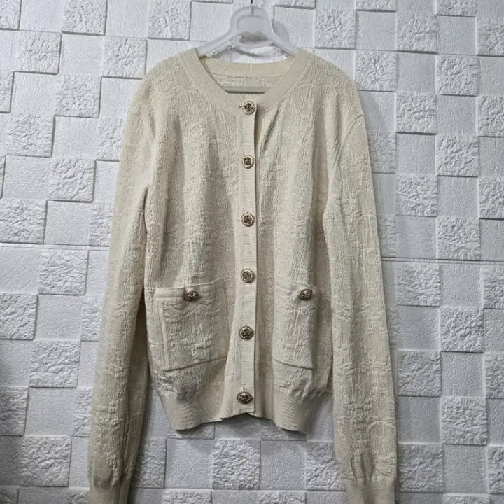 [BUNJANG] TIME Cardigan Ivory Rayon Gold Button Detail / 타임 가디건  21년 챠르르  여름가능