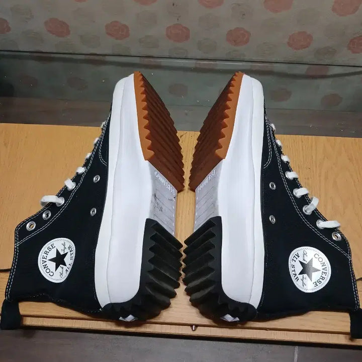 [SOLD OUT] 265 컨버스 런스타 하이크 블랙 하이(4384)