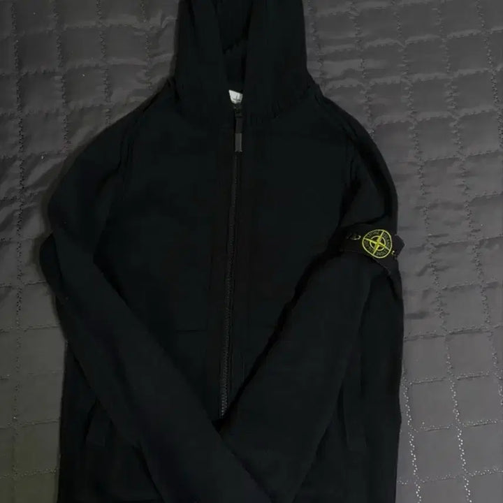 [BUNJANG] Stone Island Wool Knit Hooded Zip-Up L / 스톤아일랜드 울 니트 후드집업