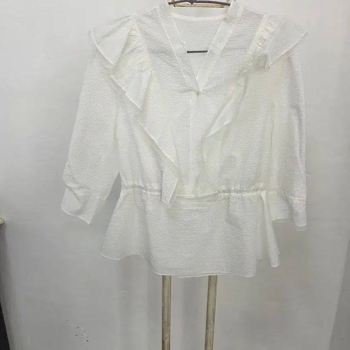 [BUNJANG] Frill Seersucker Blouse / 프릴 시어서커 바스락 블라우스