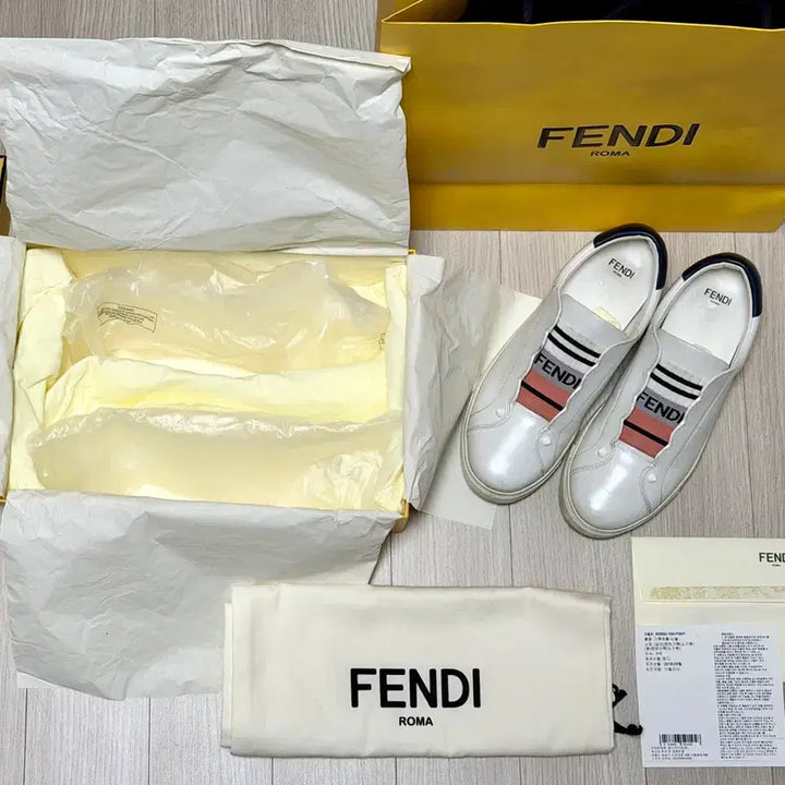 [BUNJANG] Fendi White Sneakers Size 36 Full Set / (정품) 펜디 화이트 스니커즈 36 풀세트