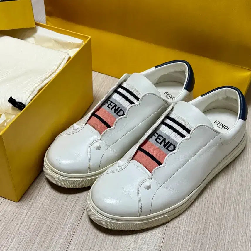 [BUNJANG] Fendi White Sneakers Size 36 Full Set / (정품) 펜디 화이트 스니커즈 36 풀세트