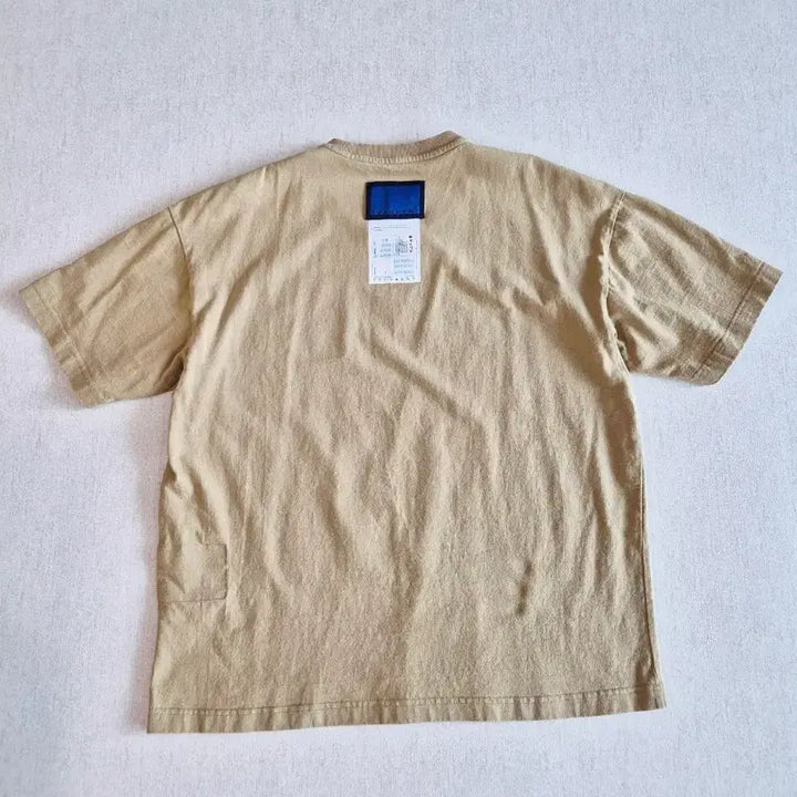 [BUNJANG] Document Short Sleeve T-Shirt Set (Beige, White) / 도큐먼트 반팔 티셔츠(M, 베이지, 화이트)