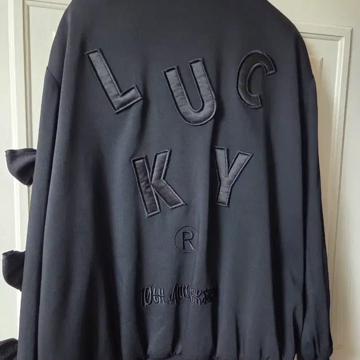 [BUNJANG] Lucky Chouette Atelier Ribbon Jumper / 럭키슈에뜨 아뜰리에 리본 점퍼