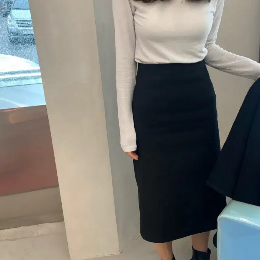 [BUNJANG] Code You Almond Skirt (Large) / 코드유 아몬드 스커트 팝니다.