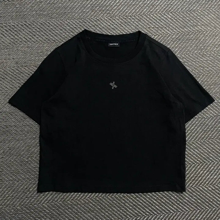 [BUNJANG] XEXYMIX Center Logo Crop Short Sleeve T-Shirt Black / 젝시믹스 센터로고 크롭 반팔 티셔츠 블랙o 5548