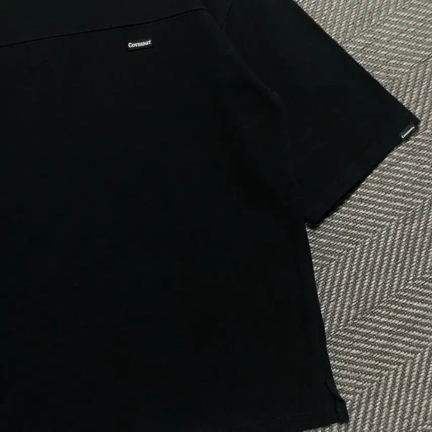 [BUNJANG] Covernat Layered Neck Small Logo Boxy Fit T-Shirt Black / 커버낫 넥 레이어드 스몰로고 박시핏 반팔 티셔츠 블랙o 5549