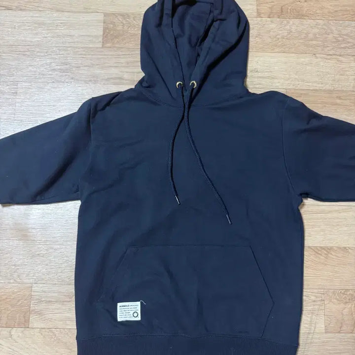 [BUNJANG] ALVINCLO Navy Short-Sleeve Hoodie (Size M) / ALVINCLO 네이비 반팔 후드티 M
