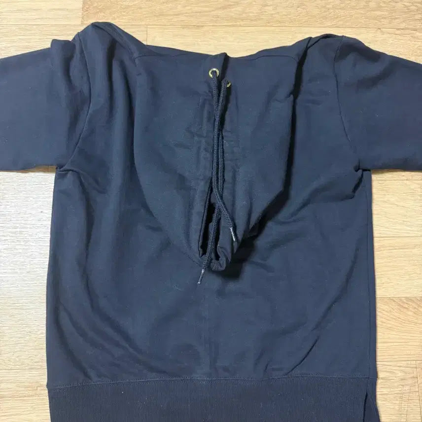 [BUNJANG] ALVINCLO Navy Short-Sleeve Hoodie (Size M) / ALVINCLO 네이비 반팔 후드티 M