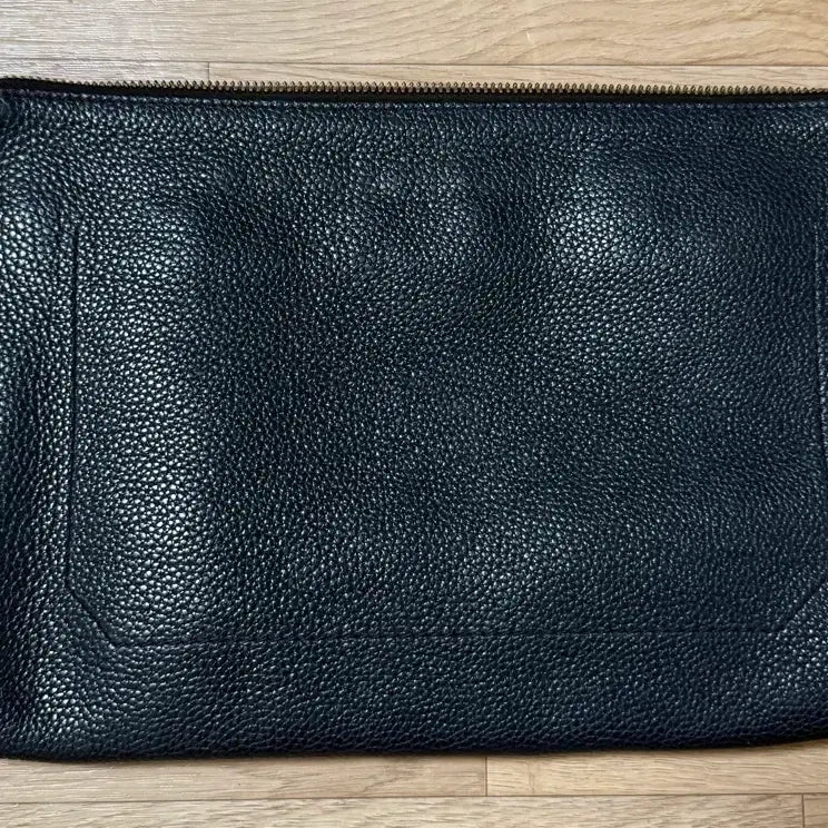 [BUNJANG] Salvatore Ferragamo Revival Leather Clutch Bag Navy / 살바토레 페라가모 리바이벌 클러치백 가죽 네이비