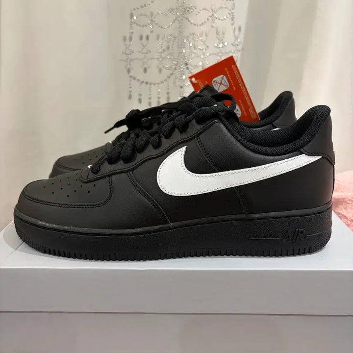 [BUNJANG] Nike Air Force 1 Low Black White Logo Sneakers / 나이키 에어포스 블랙 화이트로고 270 280