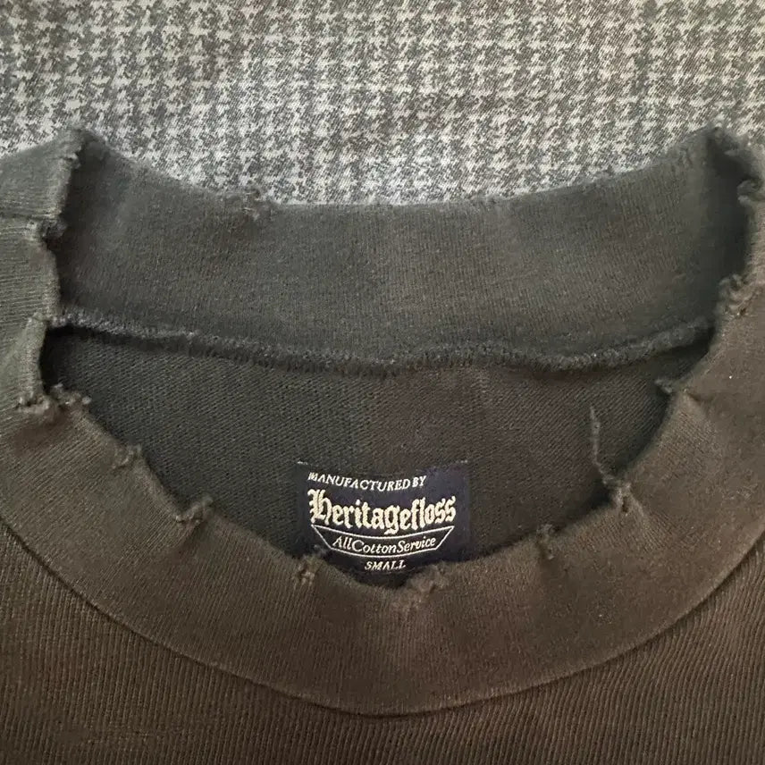 [BUNJANG] Heritage Floss Long Sleeve Black / 헤리티지플로스 롱슬리브 블랙