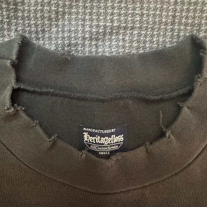 [BUNJANG] Heritage Floss Long Sleeve Black / 헤리티지플로스 롱슬리브 블랙