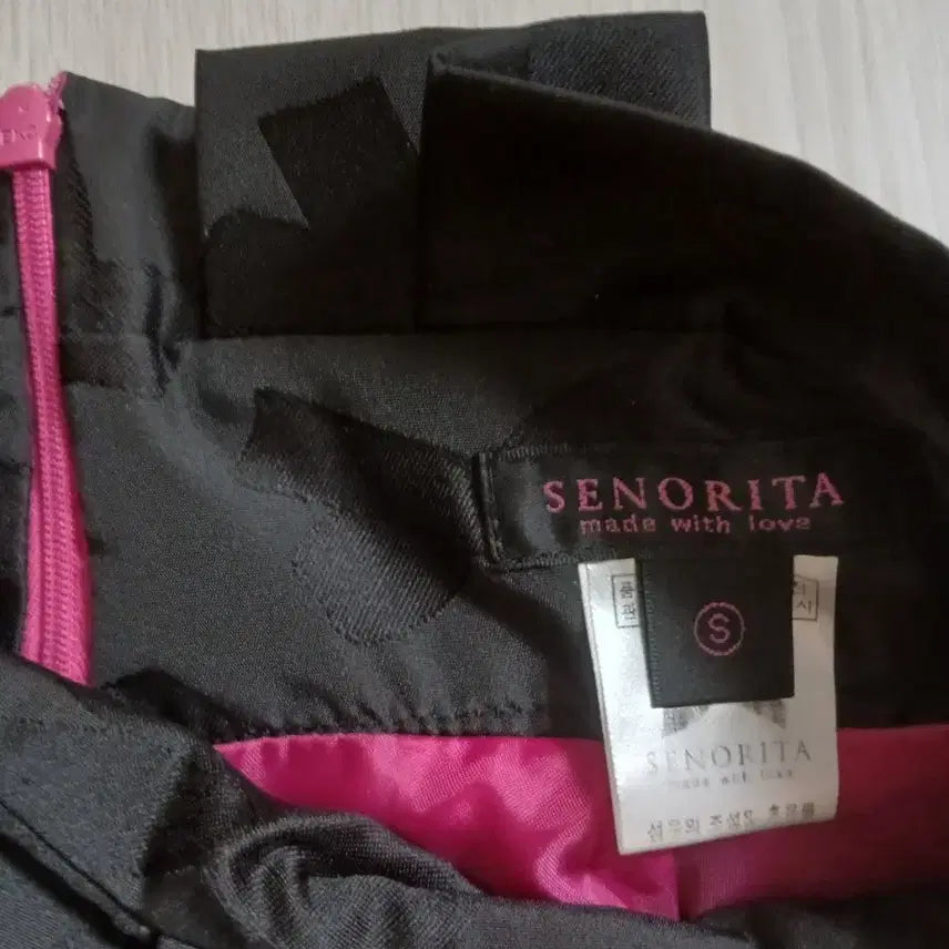 [BUNJANG] SENORITA 100% Silk Black Skirt - Size S / 새상품 / SENORITA  실크 100% 블랙 스커트 S