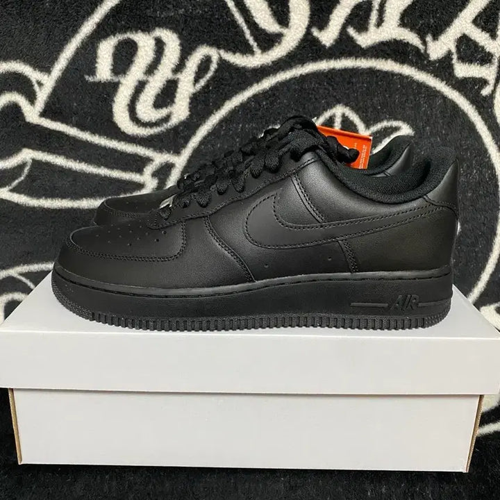 [BUNJANG] Nike Air Force 1 All Black Sneakers 270 / 나이키 에어포스 올블랙 270