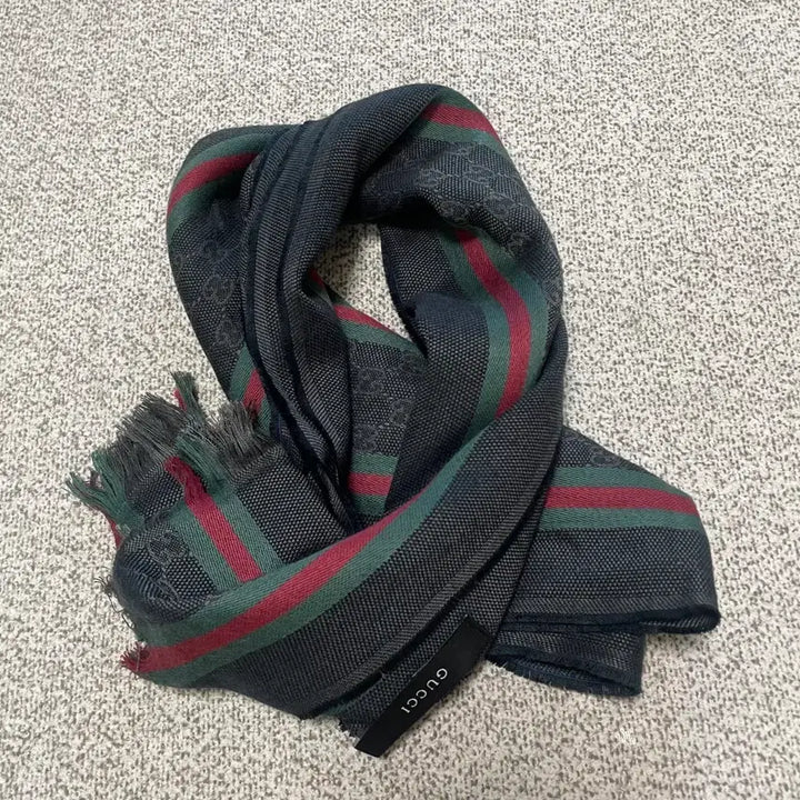 [SOLD OUT] 구찌 머플러 (정품)