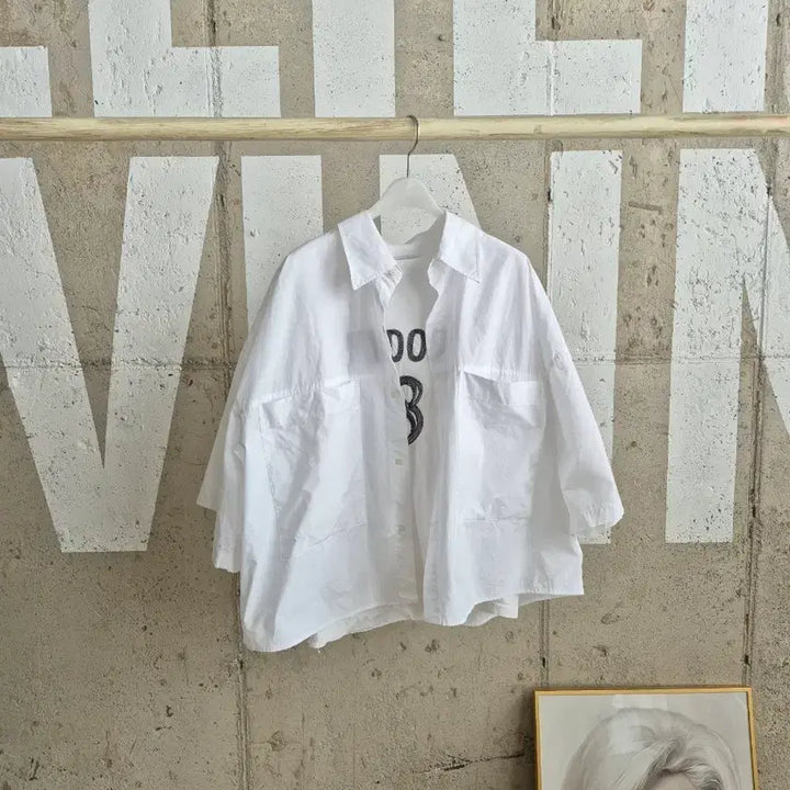 [BUNJANG] Oversized White Short-Sleeve Shirt with Pocket Detail / 넉넉하게 세련되게 반팔셔츠