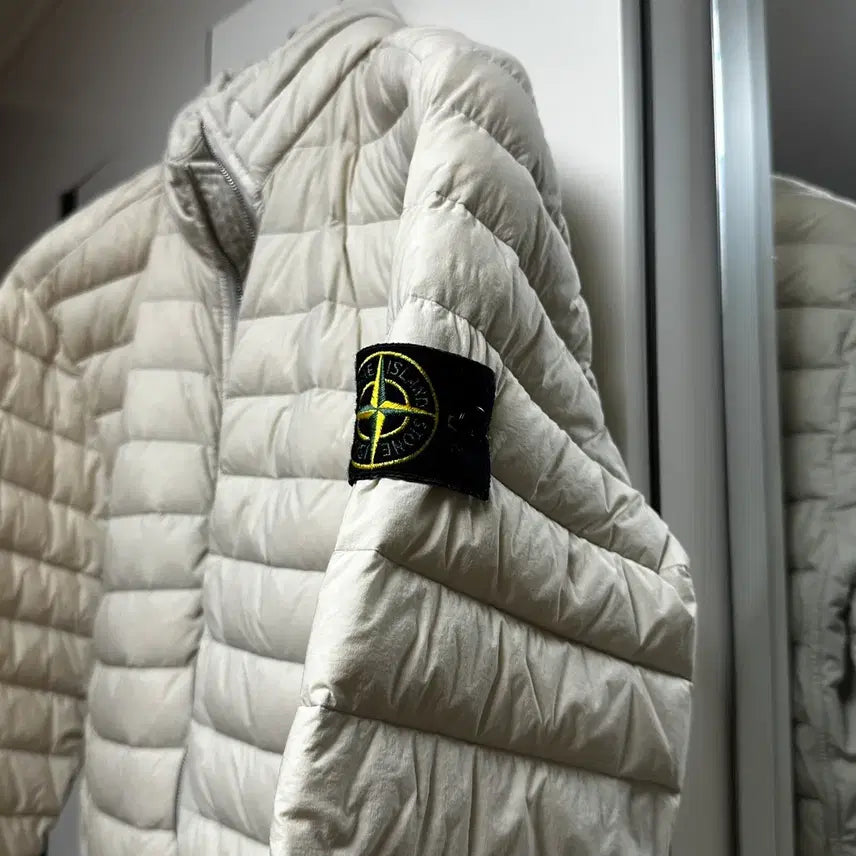 [BUNJANG] Stone Island Rumple Light Down Jacket / 스톤아일랜드 룸우븐 경량 패딩